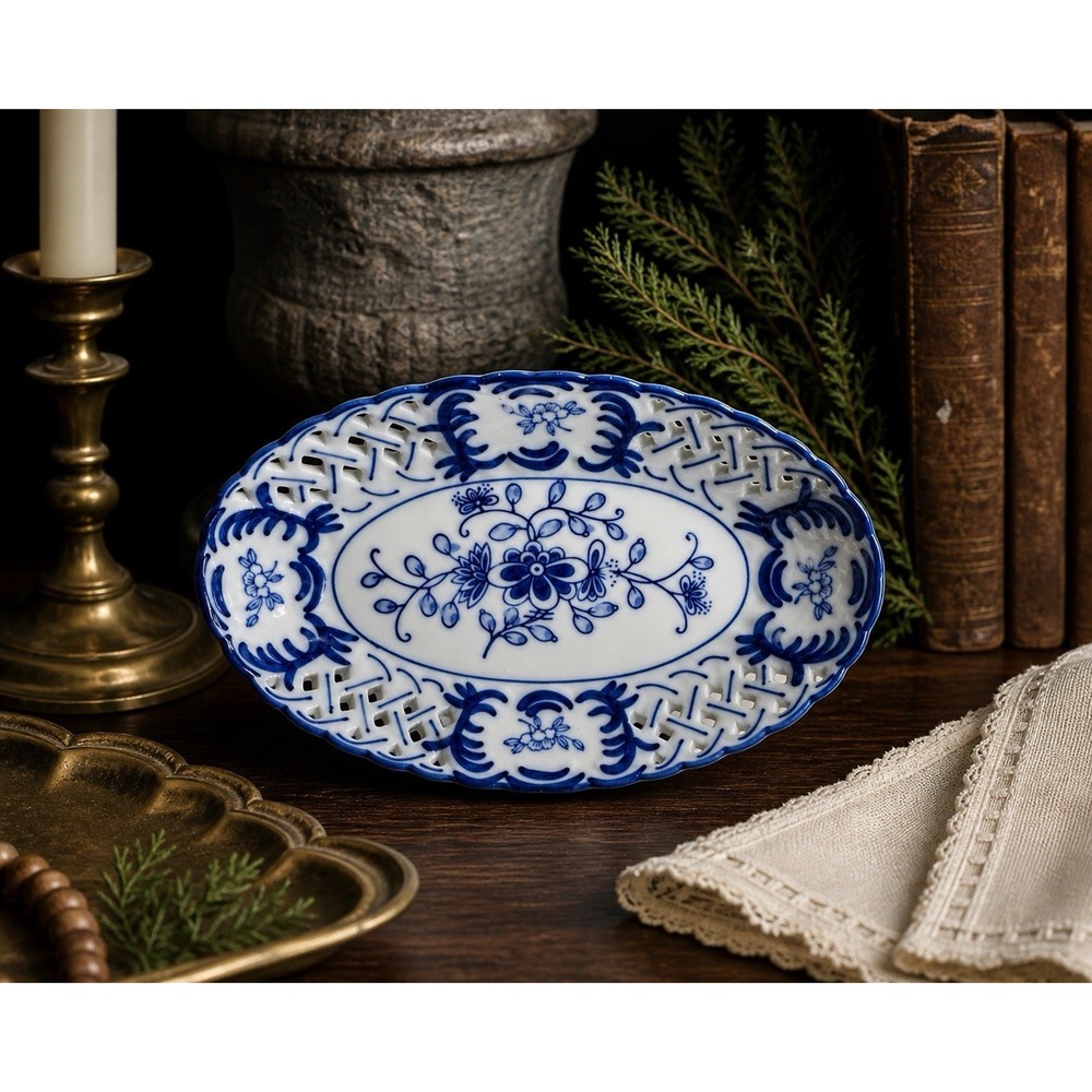 Lillian Vernon Scalloped Reticulated Oval Blue White Porcelain 8" Serving Dish